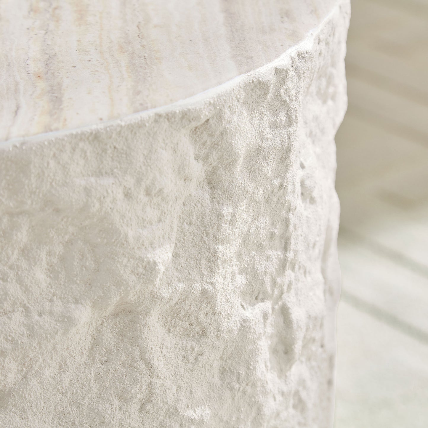 35.43''Fiberglass Round Center Coffee Table Set